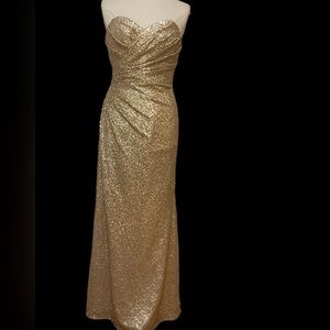 Sequin Strapless Sweetheart neckline